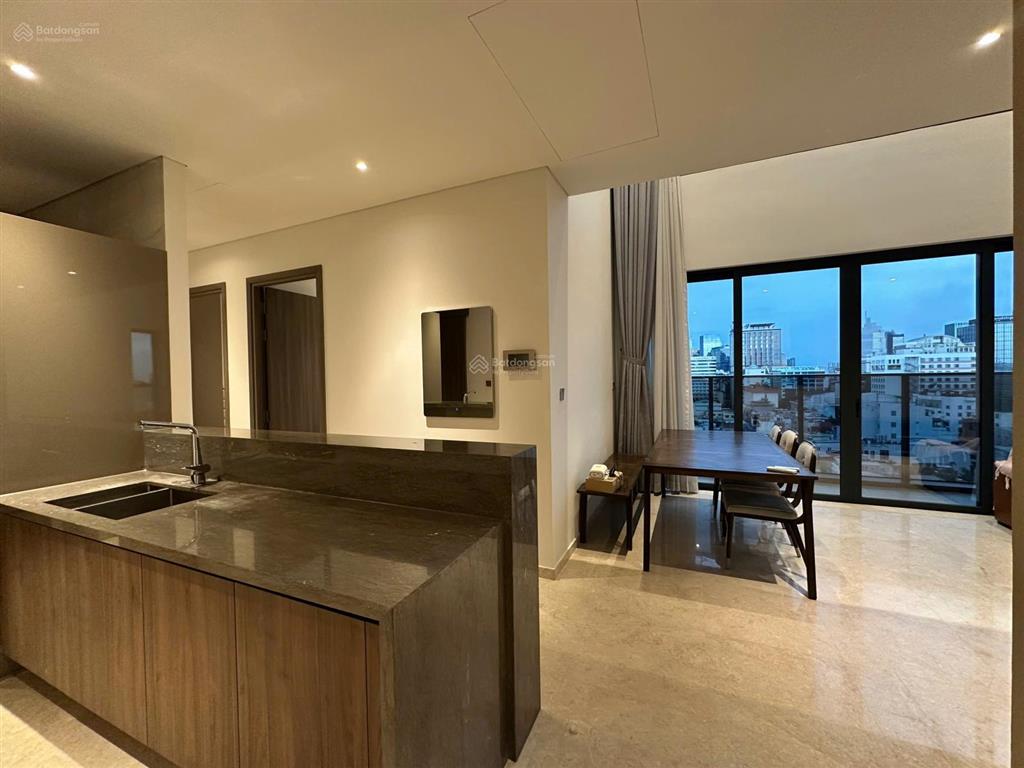 Cho thuê 4 phòng ngủ, 145m² the marq, quận 1, nội thất cao cấp, trần cao 6.9m, giá thuê 95 triệu