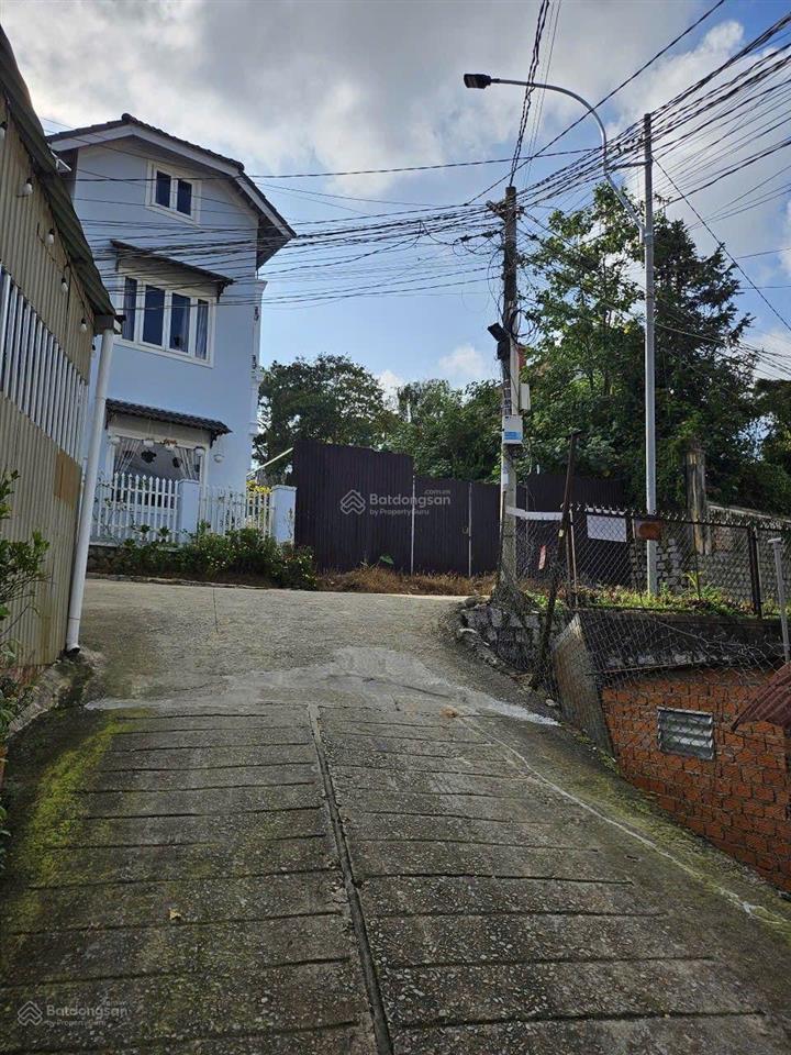 Cần bán đất trồng cây lâu năm nằm trong khu dân cư hiện hữu lâu năm