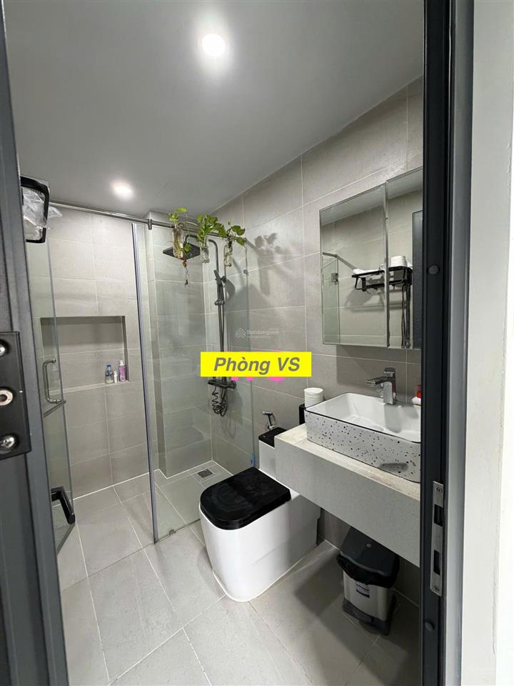 Chính chủ cho thuê mặt bằng và văn phòng mới, góc 2 mặt tiền gần sân bay tsn, full nội thất mới