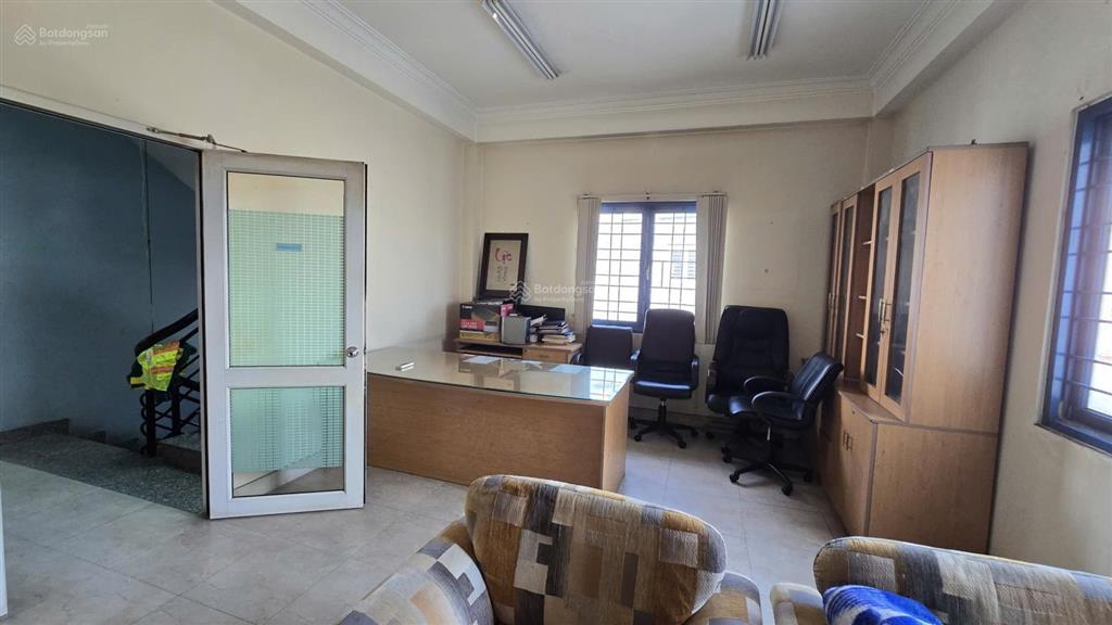 Cho thuê np 300m2, 39 triệu, 7pn, 4wc tại bình thới, q11, hcm