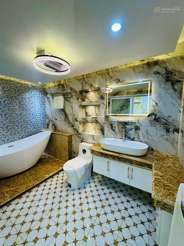 Siêu phẩm hxh 5m bành văn trân  cách mạng tháng tám, p7, tb, 74m2, nở hậu 6.35m, giá 11.9 tỷ tl