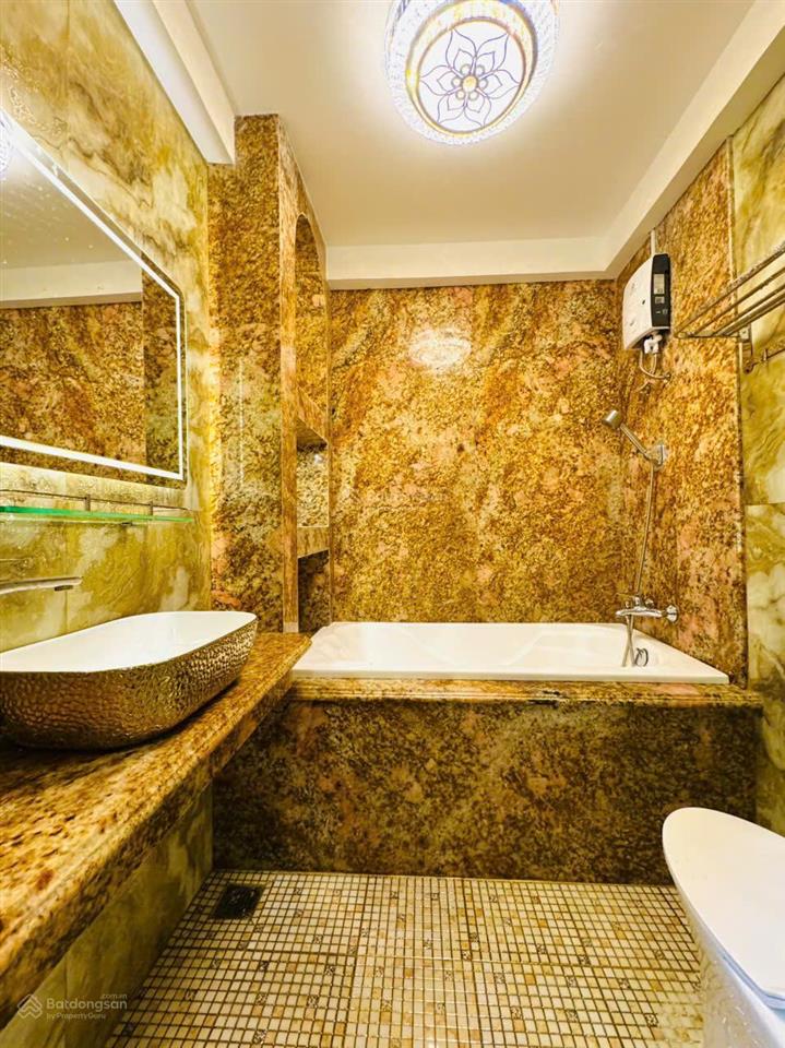 Siêu phẩm hxh 5m bành văn trân  cách mạng tháng tám, p7, tb, 74m2, nở hậu 6.35m, giá 11.9 tỷ tl