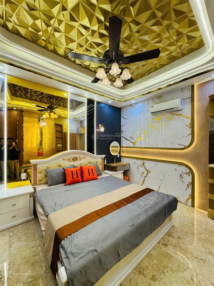 Siêu phẩm hxh 5m bành văn trân  cách mạng tháng tám, p7, tb, 74m2, nở hậu 6.35m, giá 11.9 tỷ tl