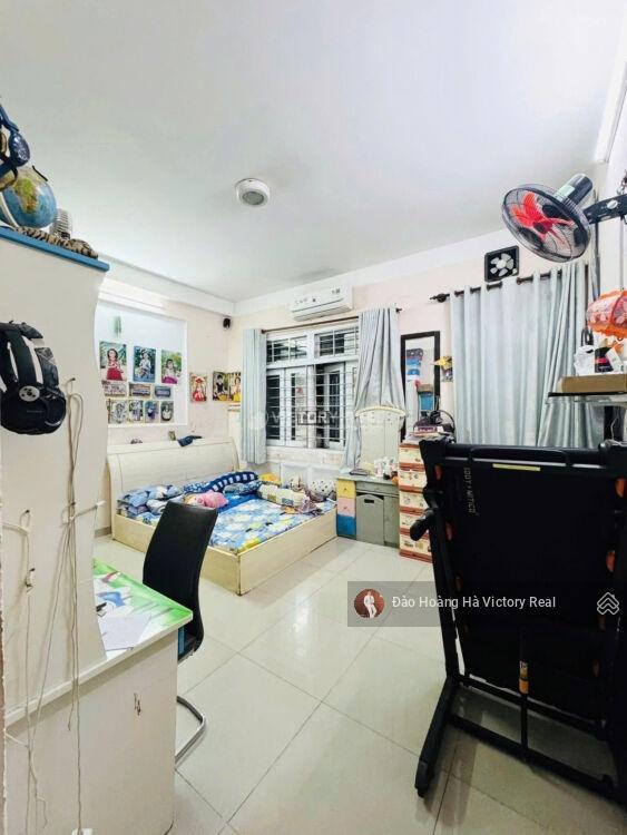 Bán nhà 4 tầng ngang 5m tại thành mỹ, p8, tân bình, giáp q10, dt 5 x 14m, 5pn,giá tốt 7.9 tỷ bl