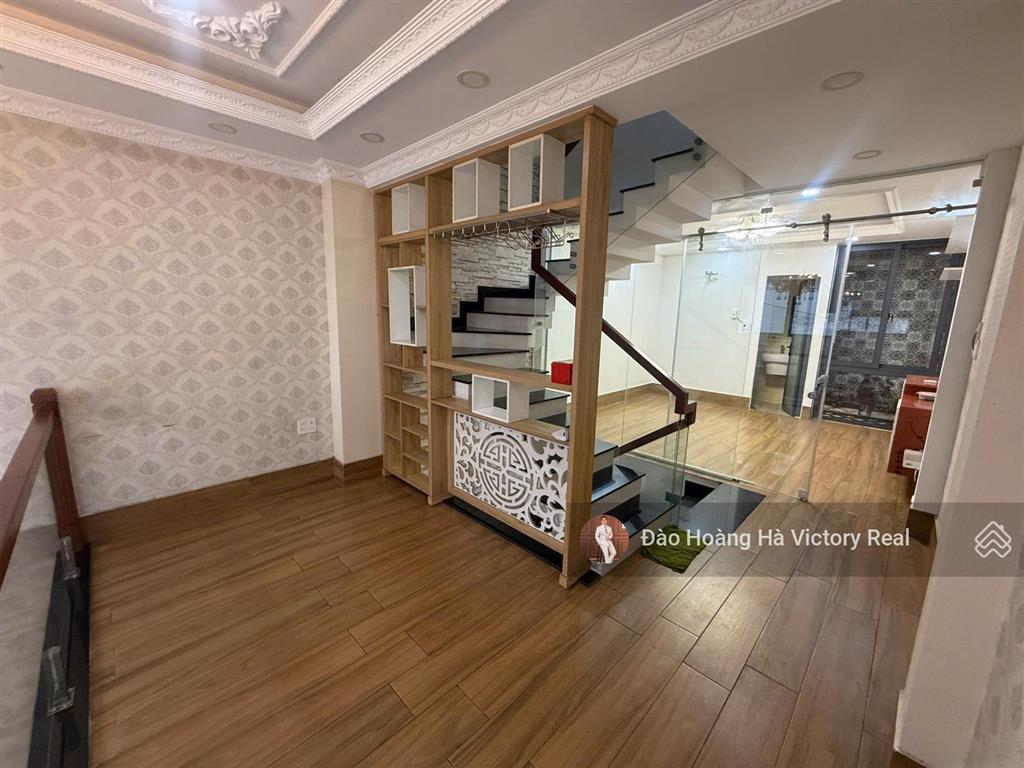 Nhà mới hẻm xe hơi 5m tại 449/trường chinh, giáp bàu cát, 5 tầng, dt 4 x 14m  56m2 chỉ 9.6 tỷ tl