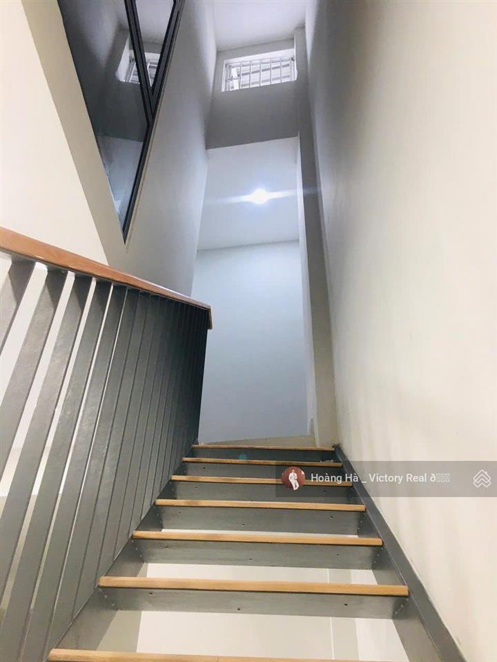Cực hiếm nhà mặt tiền đường vân côi, p7, dt 5 x 11m, nở hậu 7.6m  57m2, hđt 15tr, giá 8.7 tỷ tl