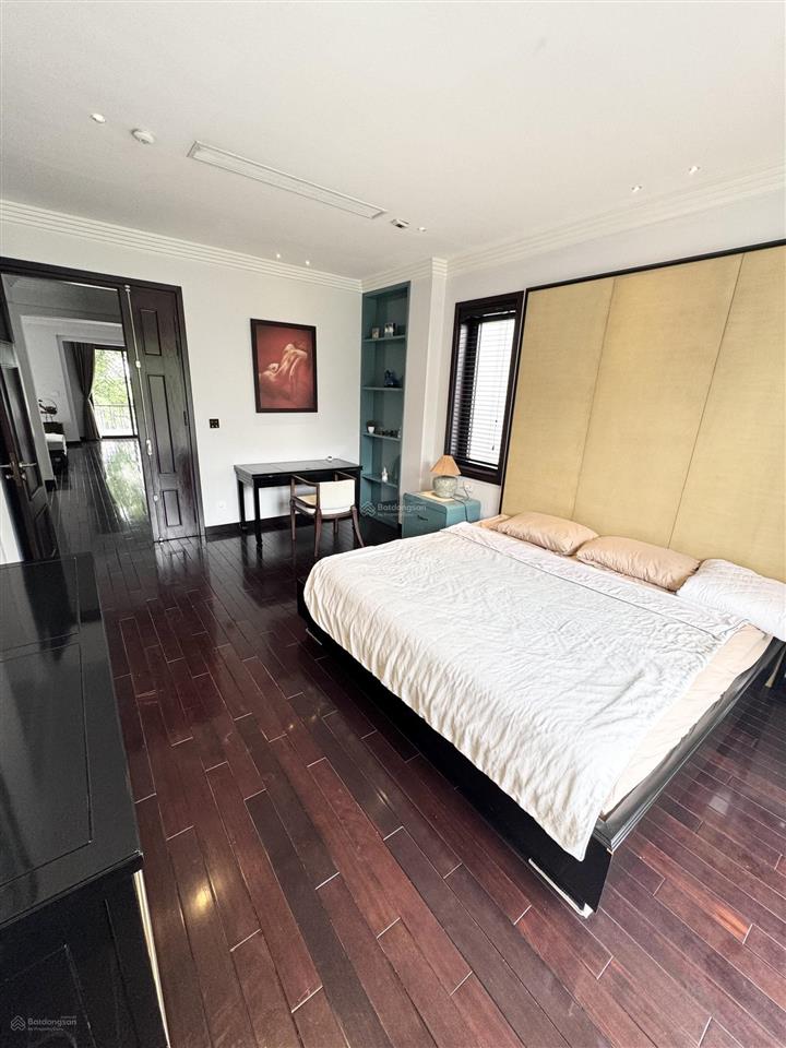 Cho thuê giá 100tr/1 tháng biệt thự vinhomes riverside 0981 839 ***