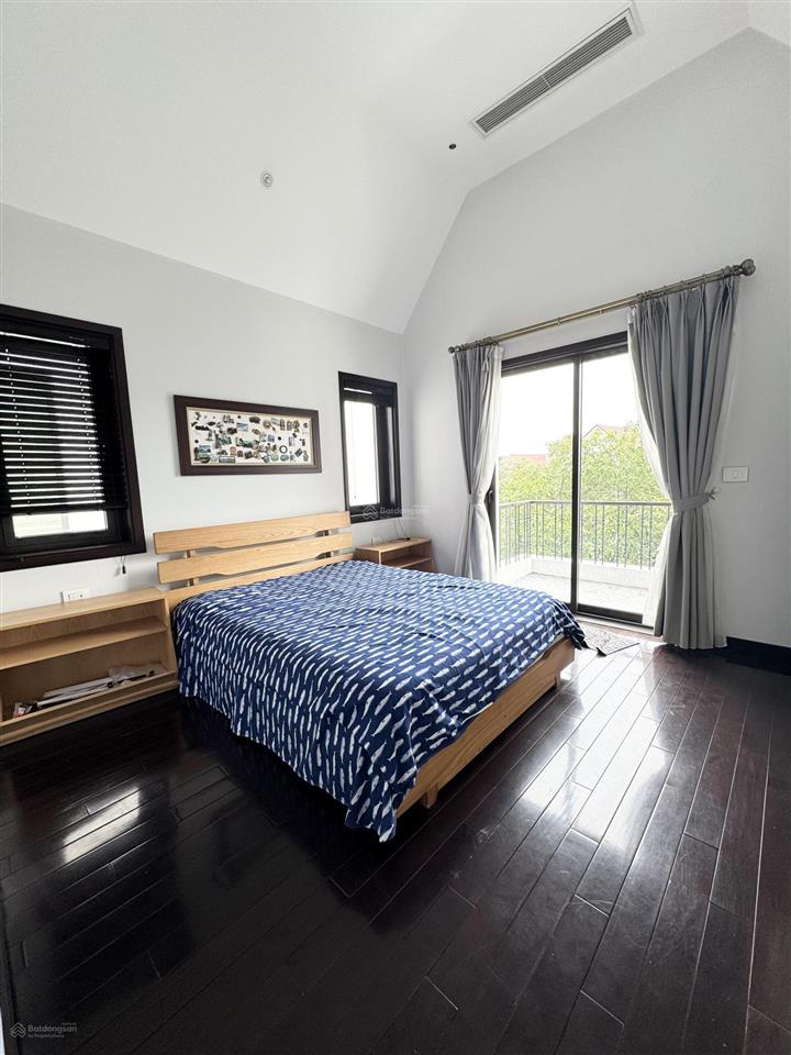 Cho thuê giá 100tr/1 tháng biệt thự vinhomes riverside 0981 839 ***