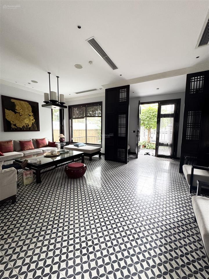 Cho thuê giá 100tr/1 tháng biệt thự vinhomes riverside 0981 839 ***