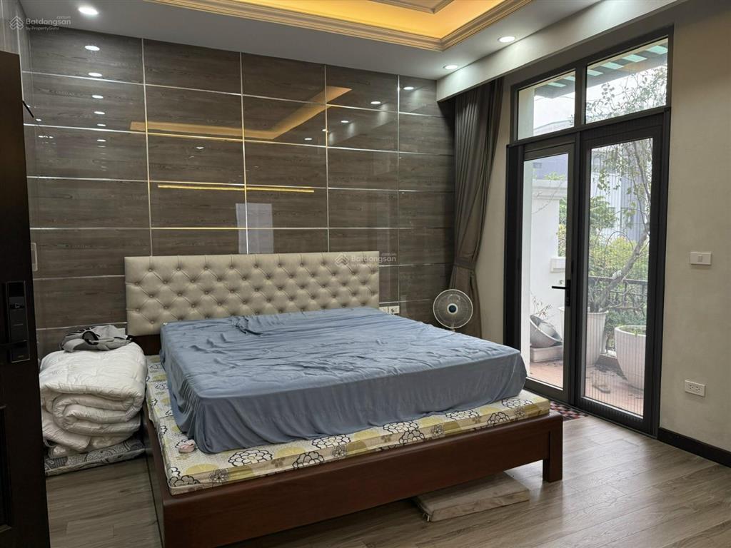 Cho thuê giá 50tr bt vinhomes riverside 0981 839 ***