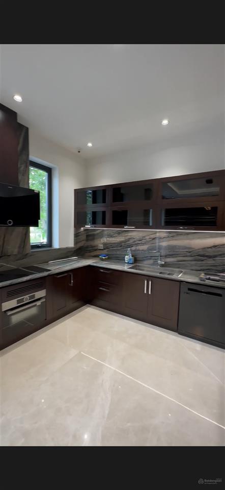 Cho thuê bt mới 100% vinhomes riverside giá thuê 110tr/1 tháng  0981 839 ***