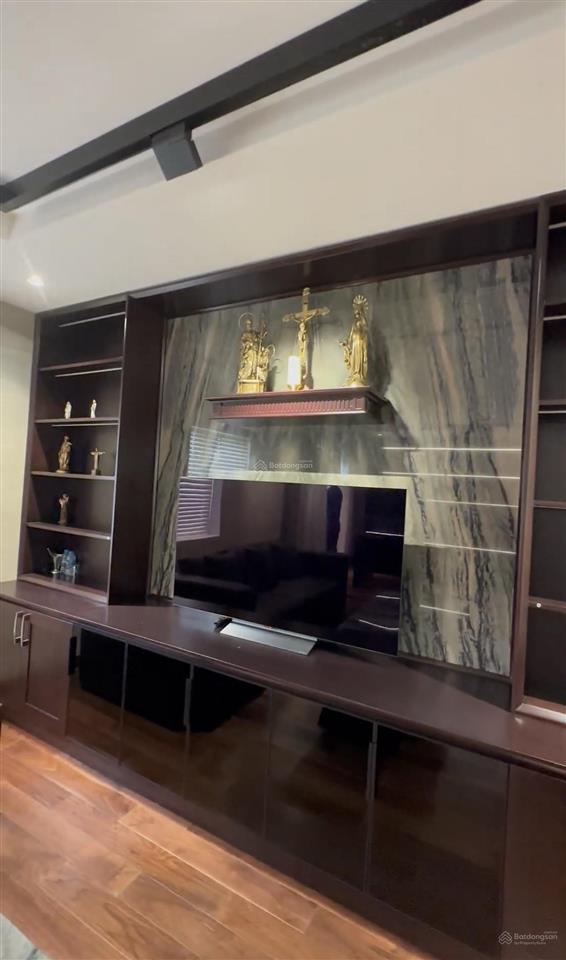 Cho thuê bt mới 100% vinhomes riverside giá thuê 110tr/1 tháng  0981 839 ***