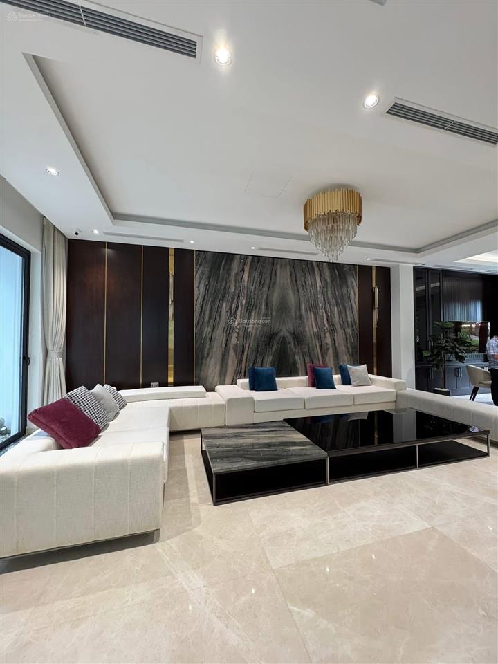 Cho thuê bt mới 100% vinhomes riverside giá thuê 110tr/1 tháng  0981 839 ***