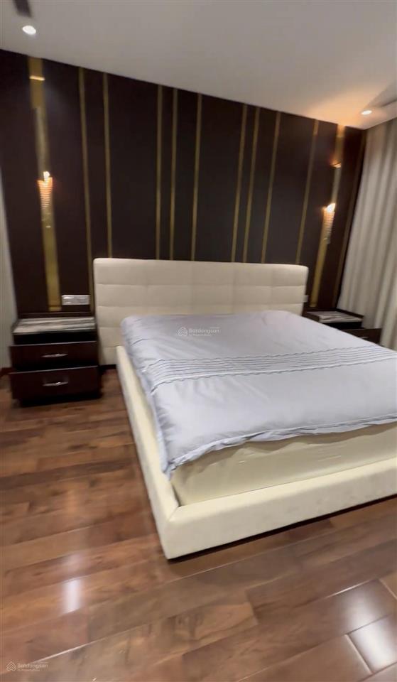 Cho thuê bt mới 100% vinhomes riverside giá thuê 110tr/1 tháng  0981 839 ***