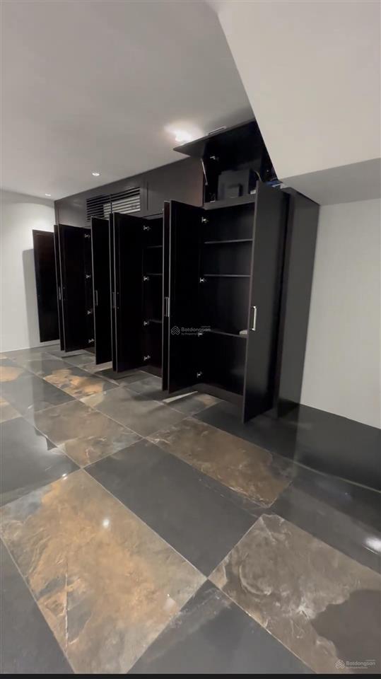 Cho thuê bt mới 100% vinhomes riverside giá thuê 110tr/1 tháng  0981 839 ***
