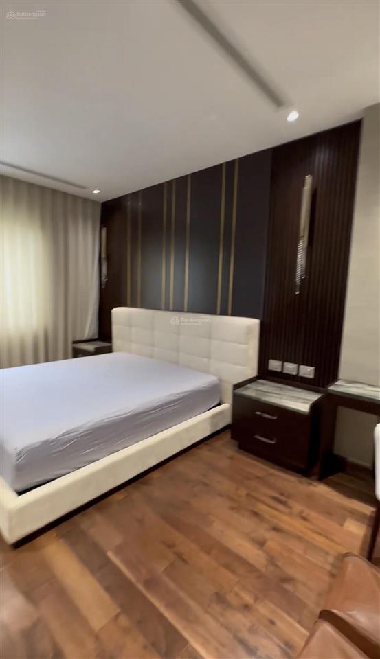Cho thuê bt mới 100% vinhomes riverside giá thuê 110tr/1 tháng  0981 839 ***