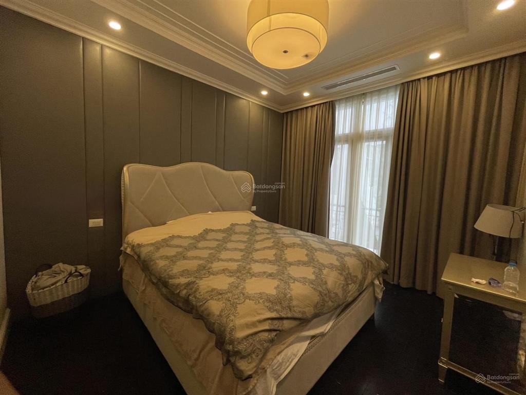 Cho thuê bt vinhomes riverside song lập khu hamony 152m có 4 phòng ngù khép kín.