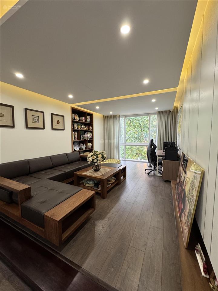 Cho thuê bt đơn lập 400m2 vinhomes riverside 0981 839 ***