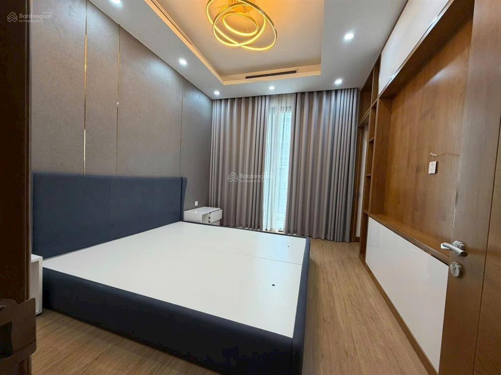 Cho thuê giá thuê 50tr/1 tháng. biệt thự vinhomes the hamony gần hồ điều hoà.0981 839 ***