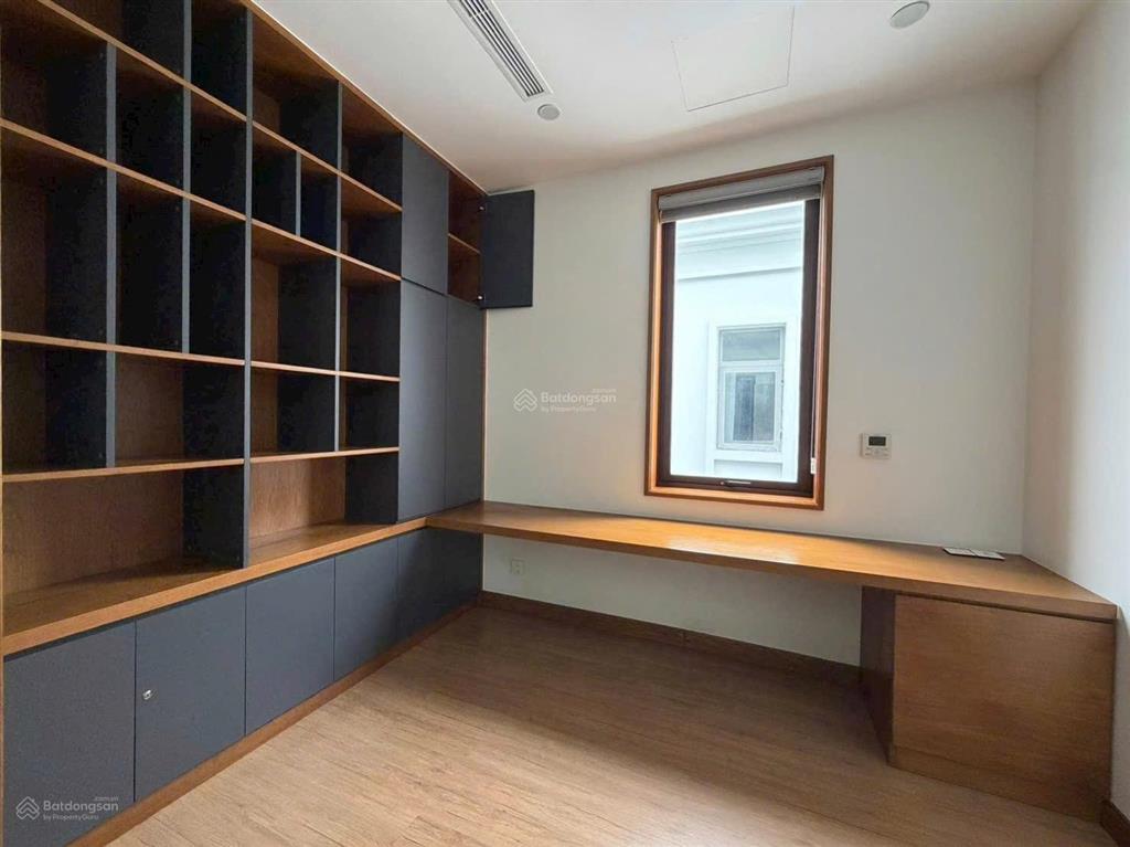 Cho thuê giá thuê 50tr/1 tháng. biệt thự vinhomes the hamony gần hồ điều hoà.0981 839 ***