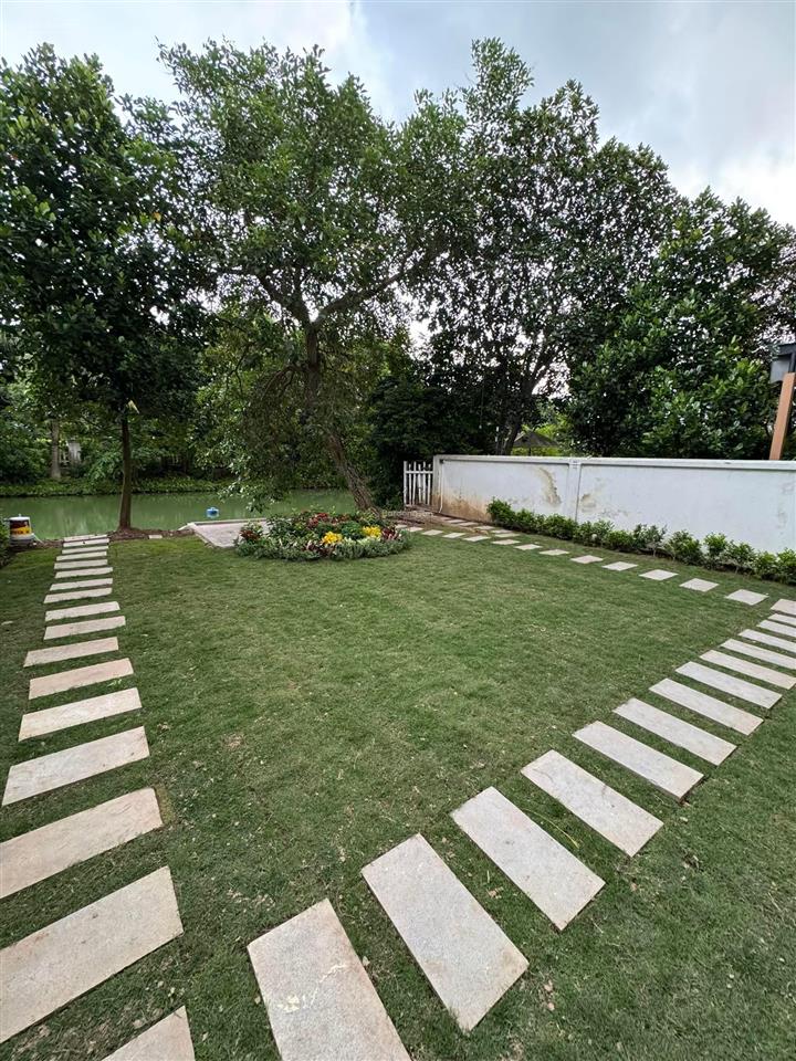 Cho thuê giá 37tr/1 tháng, song lập 285m2 bt vinhomes riverside 0981 839 ***