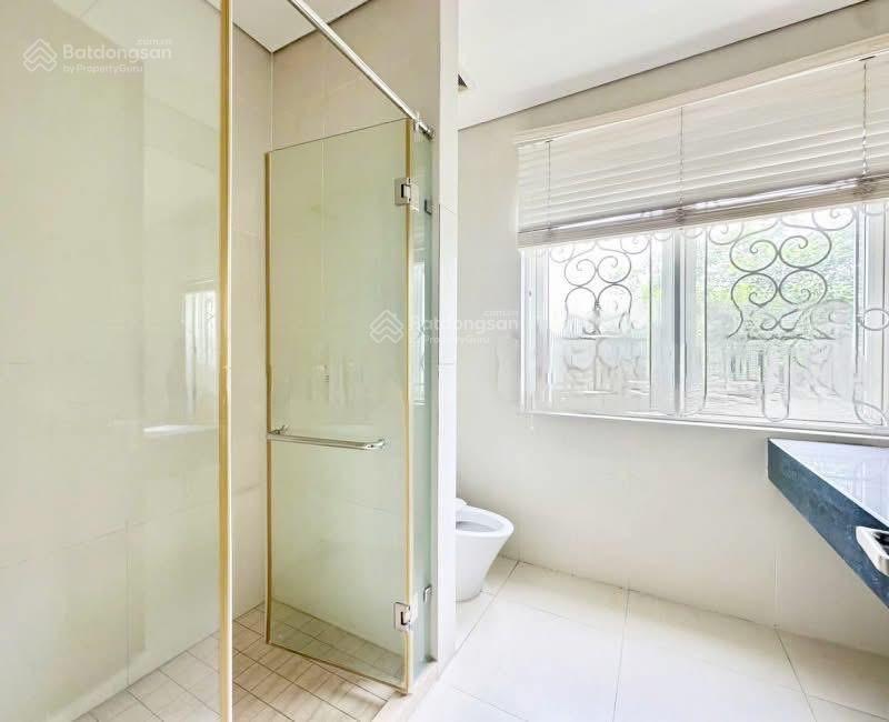 Cho thuê giá 37tr/1 tháng, song lập 285m2 bt vinhomes riverside 0981 839 ***