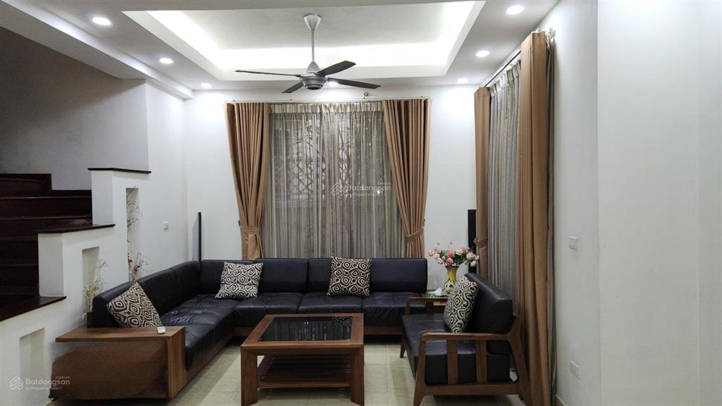 Cho thuê giá 35tr/1 tháng bt vinhomes riverside 0981 839 ***