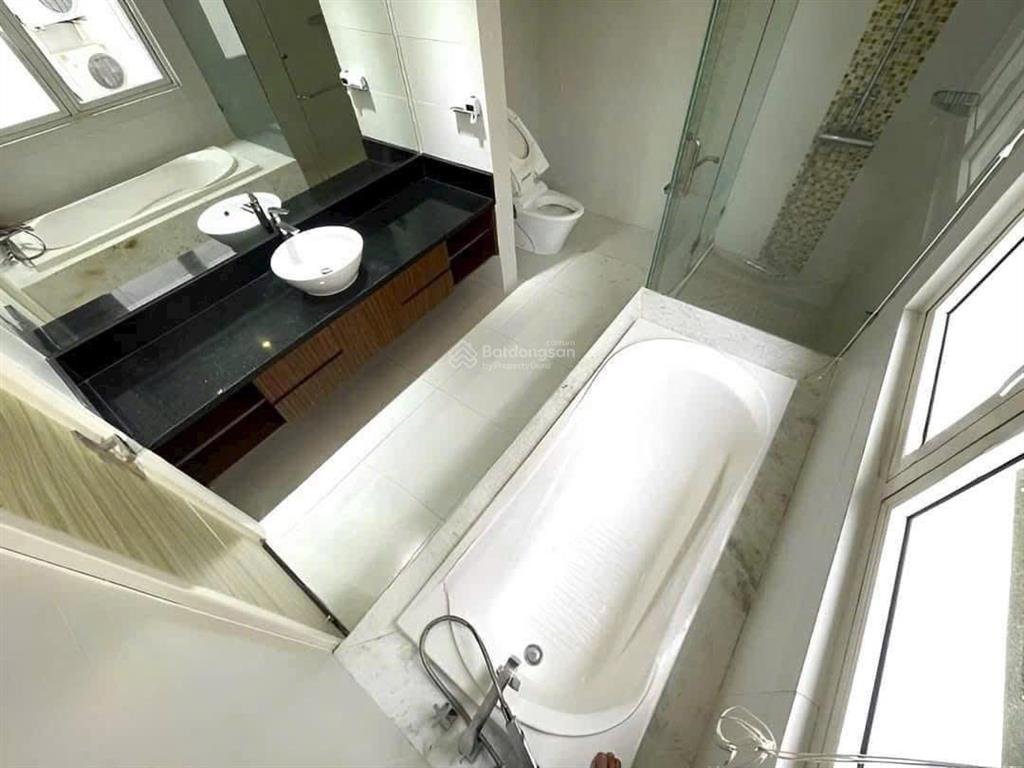 Cho thuê giá 55tr/1 tháng bt vinhomes riverside 0981 839 ***