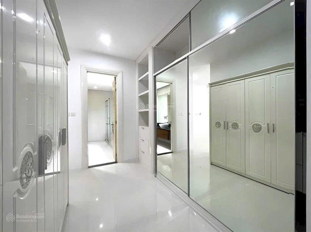 Cho thuê giá 55tr/1 tháng bt vinhomes riverside 0981 839 ***