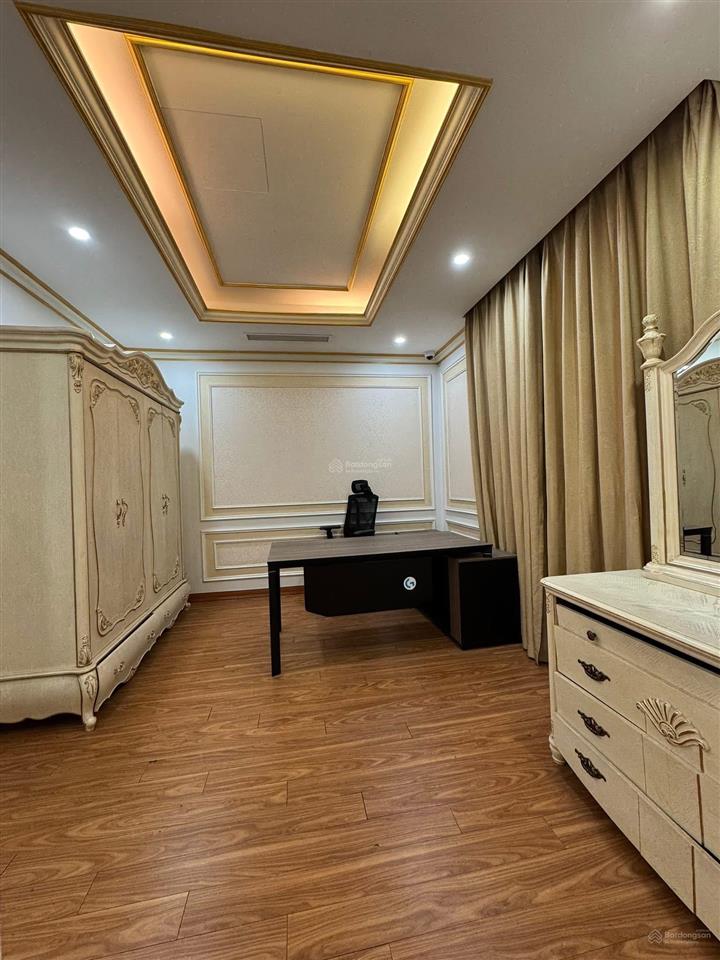 Cho thuê bt đơn lập 400m2, vinhomes riverside 0981 839 ***