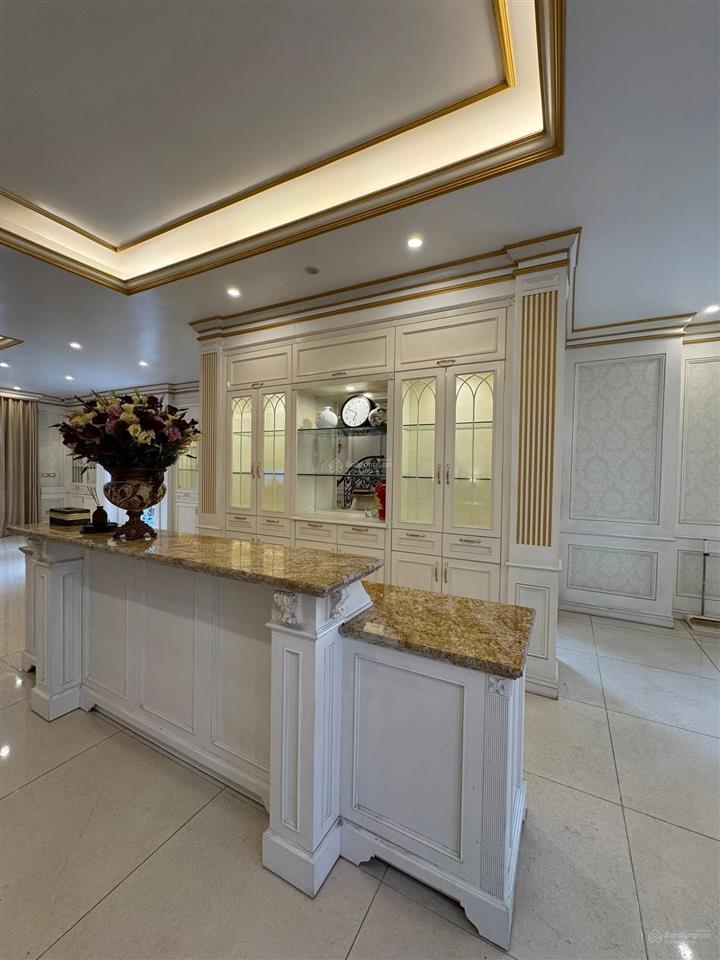 Cho thuê bt đơn lập 400m2, vinhomes riverside 0981 839 ***