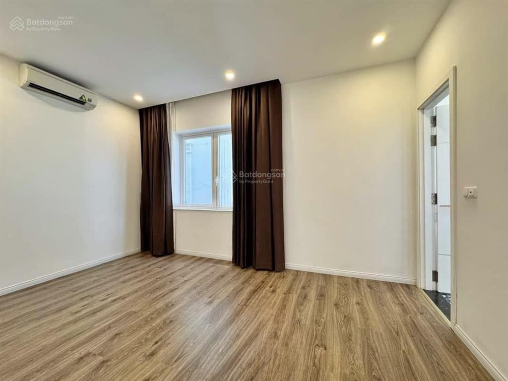 Cho thuê 33 triệu/1 tháng căn không nội thất. vinhomes riverside 0981 839 ***