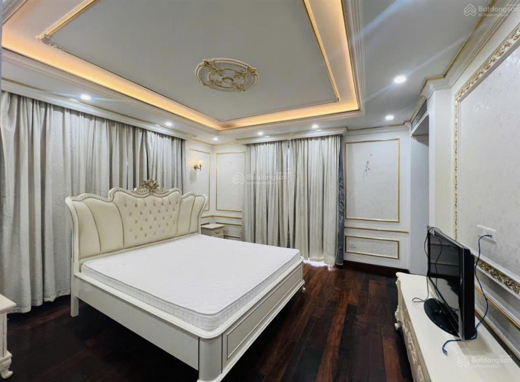 Cho thuê bt đơn lập 315m² vinhomes riverside  0981 839 ***