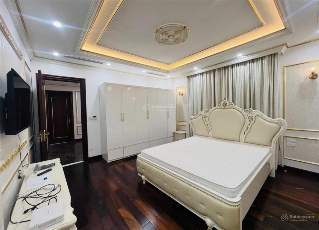 Cho thuê bt đơn lập 315m² vinhomes riverside  0981 839 ***