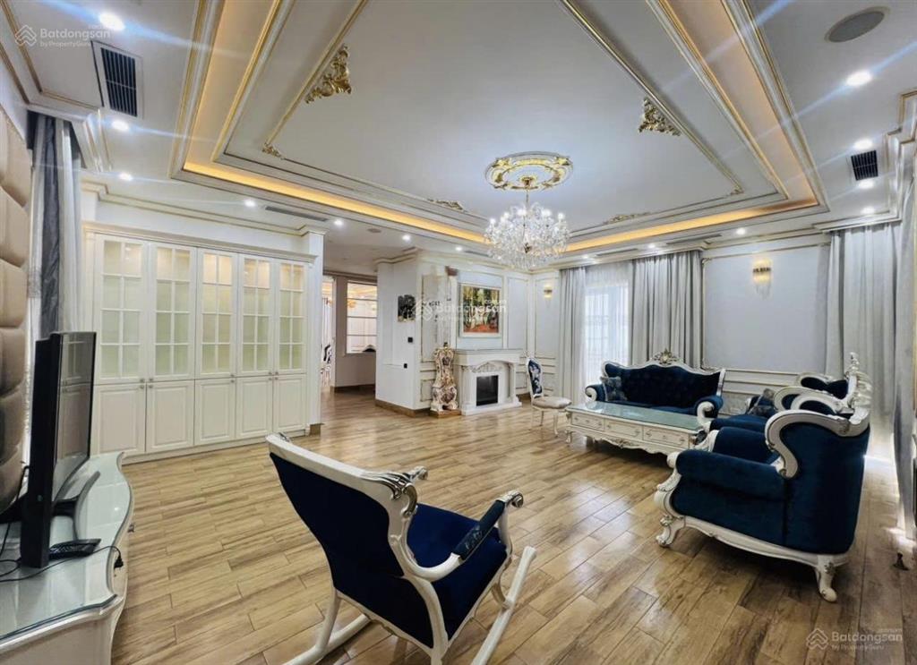 Cho thuê bt đơn lập 315m² vinhomes riverside  0981 839 ***