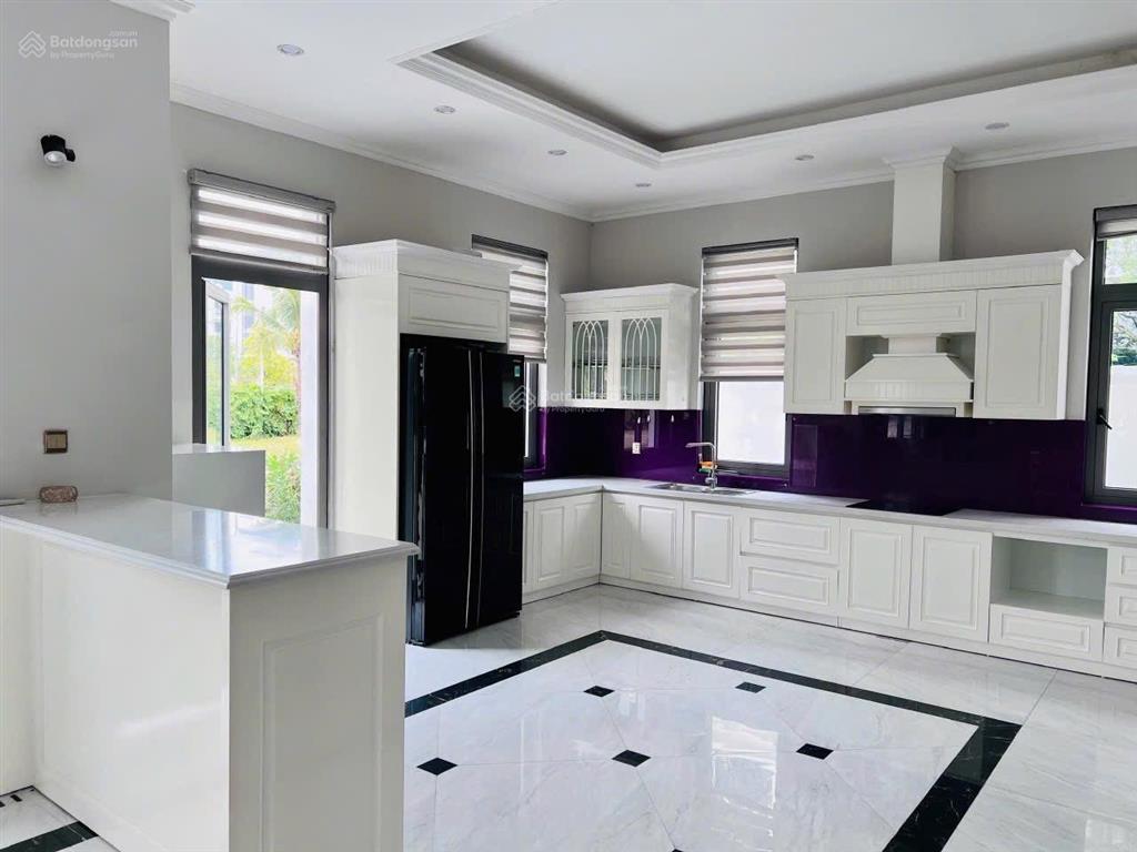 Cho thuê bt đơn lập 345m² có 5 phòng ngủ vinhomes riverside 0981 839 ***