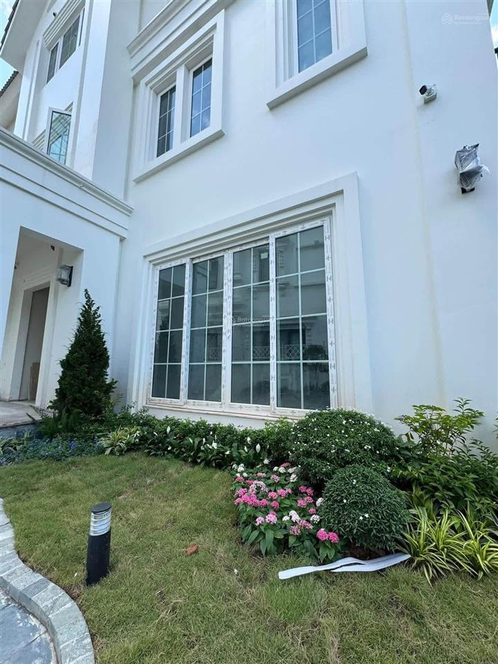 Cho thuê bt vinhomes riverside khu vip (nhà mới 100%) đơn lập 400m2  0981 839 ***