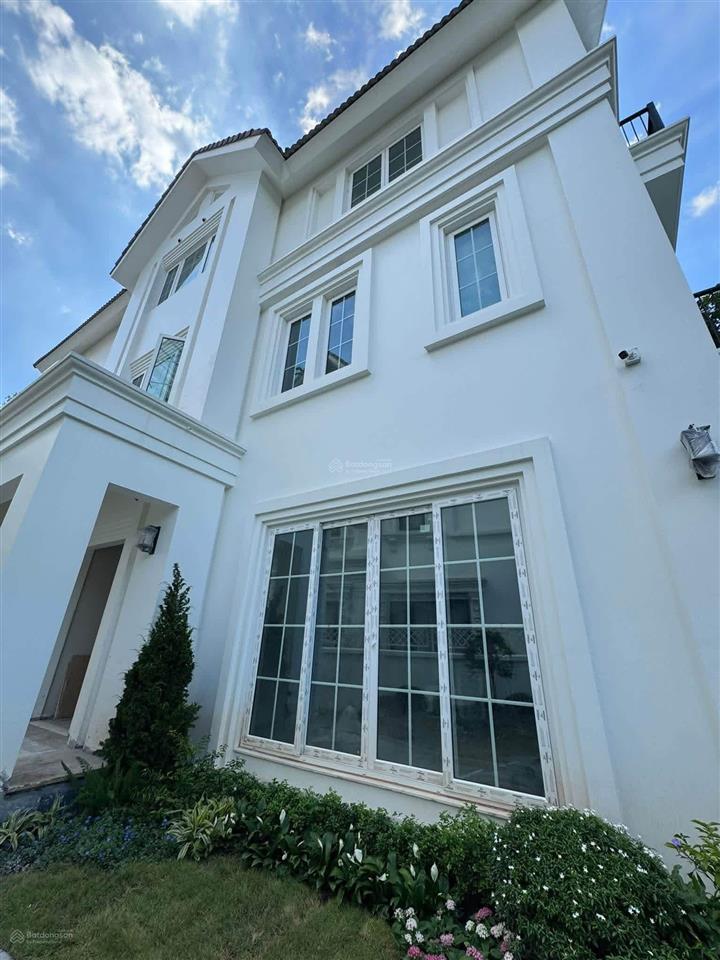 Cho thuê bt vinhomes riverside khu vip (nhà mới 100%) đơn lập 400m2  0981 839 ***