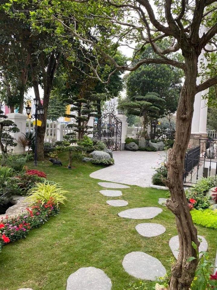 Cho thuê bt vinhomes riverside diện tích 367,8m2 0981 839 ***
