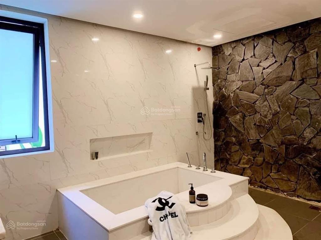 Cho thuê bt đơn lập 270m2 khu vinhomes riverside  0981 839 ***