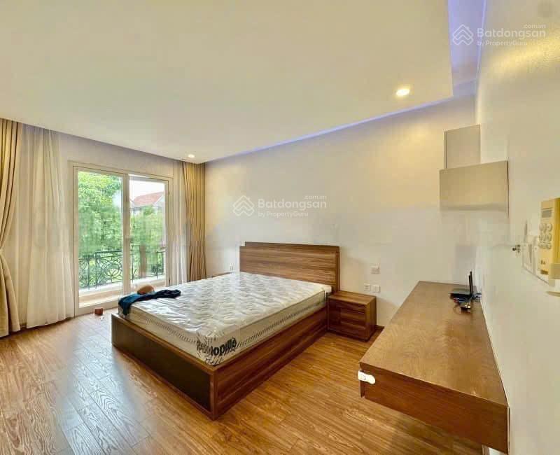Cho thuê giá thoả thuận biệt thự vinhomes riverside. 0981 839 ***