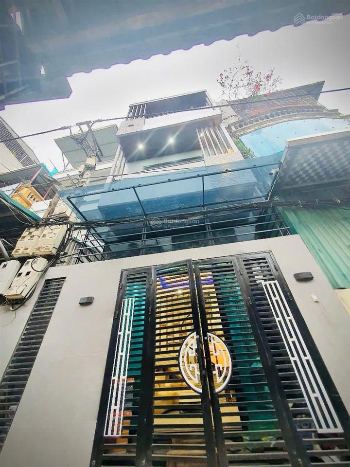 Chính chủ bán gấp nhà tây hồ 43m² ôtô qua cửa, ngõ nông, gần lotte mall giao thông tốt chỉ 8xxx tỷ