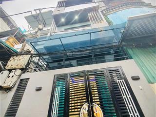 Chính chủ bán gấp nhà tây hồ 43m² ôtô qua cửa, ngõ nông, gần lotte mall giao thông tốt chỉ 8xxx tỷ