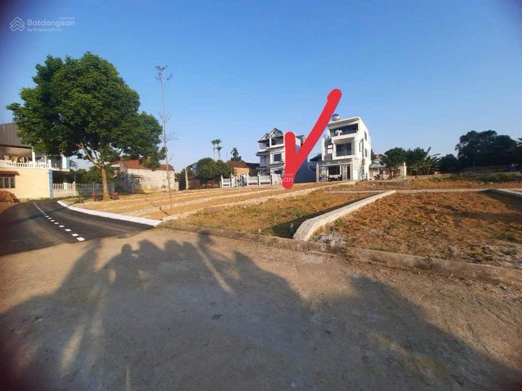 Chính chủ cần bán gấp lô đất ở tân xã đường thông giá chỉ 2,8tỷ công chứng trong ngày