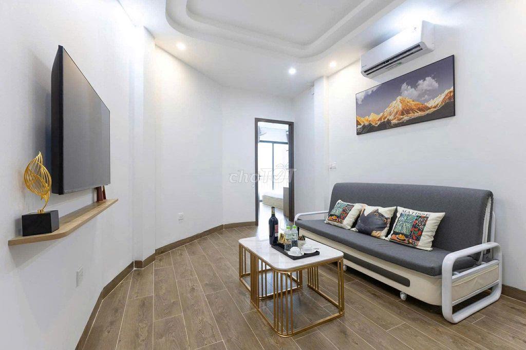 Cho Thuê Căn Hộ 1N1K Mặt Phố Lạc Long Quân Gần Hồ Tây Full Đồ Rộng Rãi