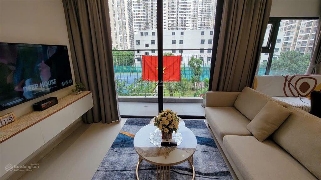 Chính chủ gửi bán gấp căn 2pn + 2vs phân khu sapphire, giá 5,1 tỷ, dt 62,8 m2, full nt, view đẹp