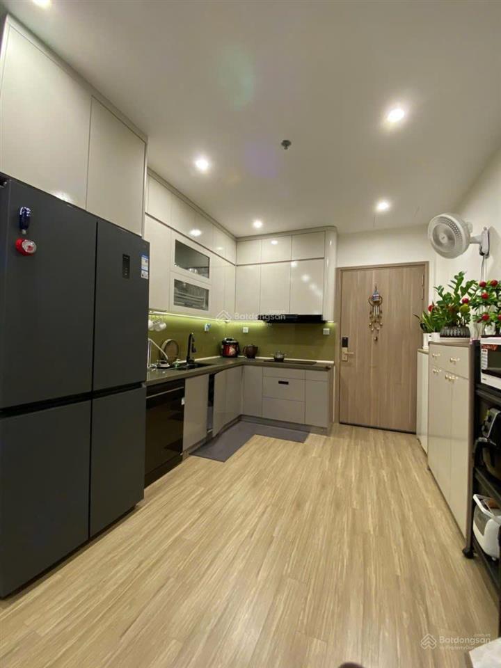 Rẻ sốc rất rẻ 3pn  2vs, 75.6m2, giá 5,1 tỷ tầng trung hướng mát view thoáng, full đồ, smart city