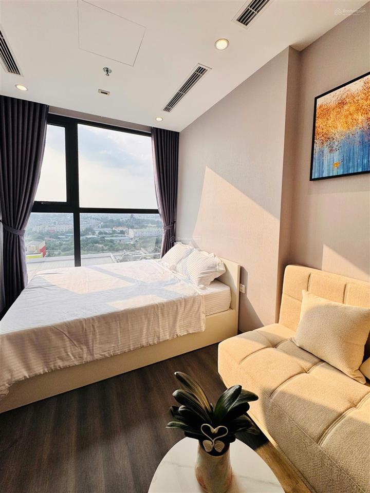 Bán nhanh căn studio khu cao cấp tonkin 2,4 tỷ, full nt cđt, tầng trung, view thoáng đẹp, hướng mát