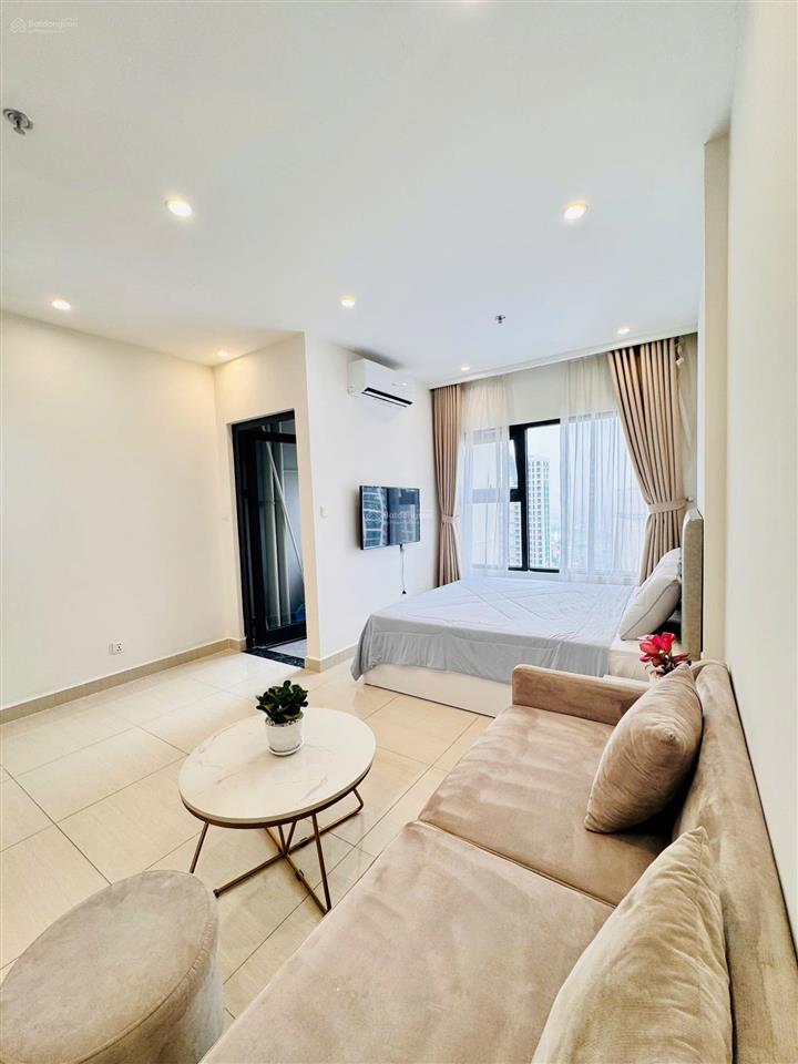 Bán nhanh căn studio the sapphire s301, giá 2 tỷ 030, dt 28m2, full nội thất, view thoáng