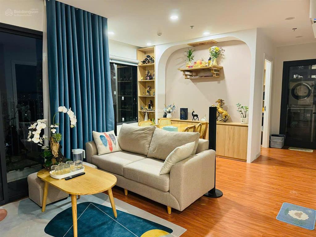 Hót chính chủ gửi bán căn 2pn+ 2vs 64m2 imperia smart city ,giá 5,4 tỷ, đông nam view thoáng